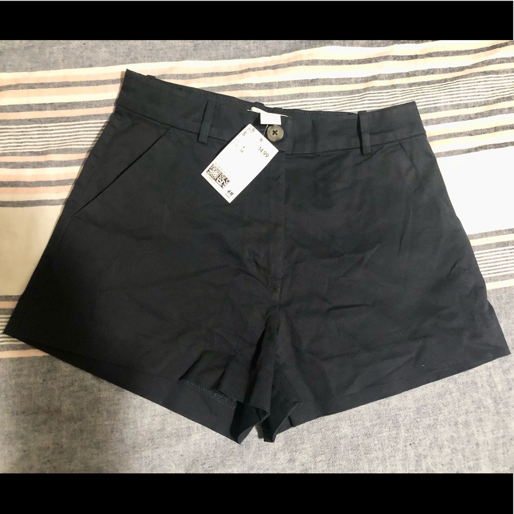 H&M High Waisted Khaki Shorts NWT